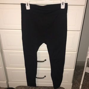 Never worn fleece lined leggings